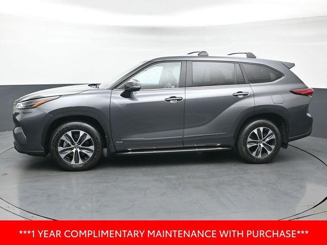 used 2023 Toyota Highlander Hybrid car, priced at $41,998