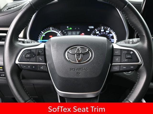 used 2023 Toyota Highlander Hybrid car, priced at $41,998