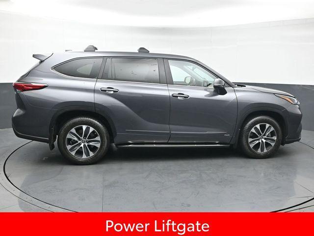 used 2023 Toyota Highlander Hybrid car, priced at $41,998