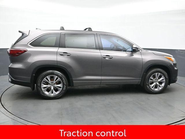 used 2016 Toyota Highlander car, priced at $20,980