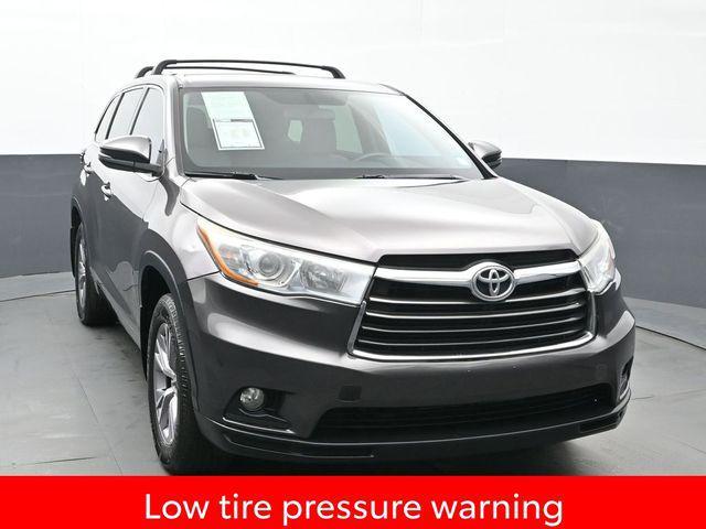 used 2016 Toyota Highlander car, priced at $20,980