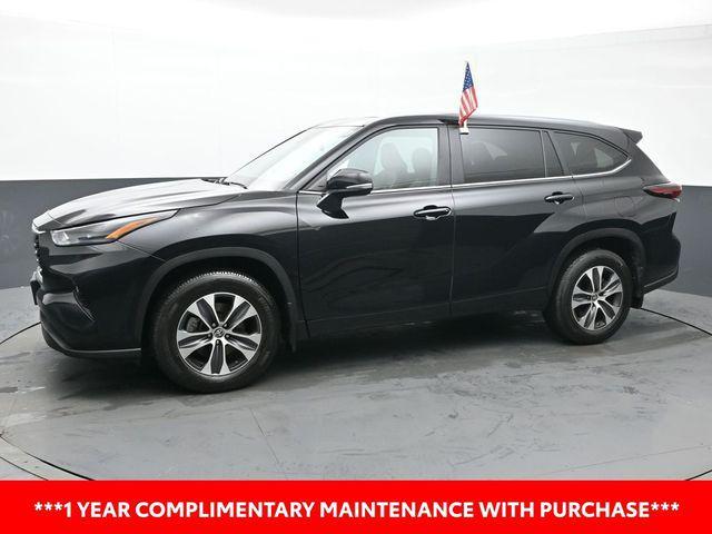 used 2024 Toyota Highlander car, priced at $42,995