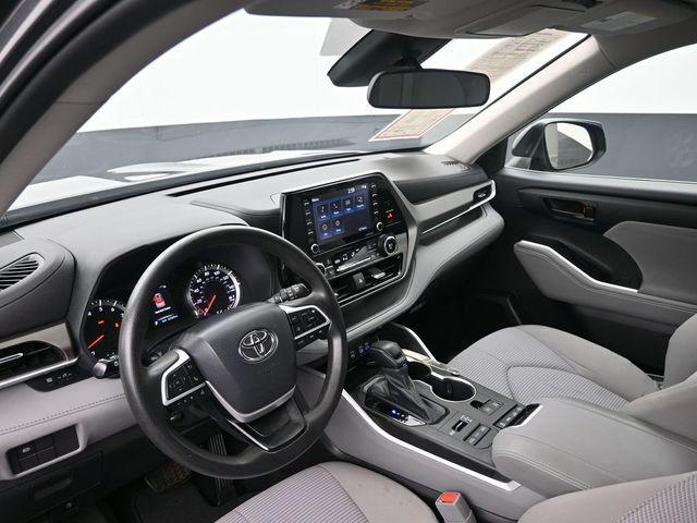 used 2022 Toyota Highlander car, priced at $26,998