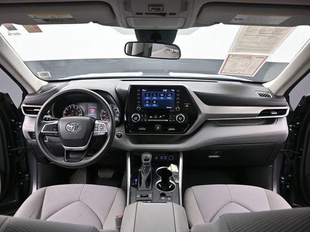 used 2022 Toyota Highlander car, priced at $26,998