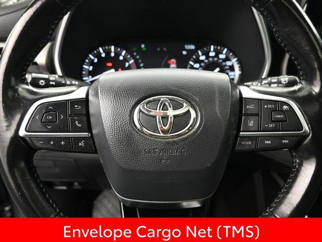 used 2021 Toyota Highlander car, priced at $31,927