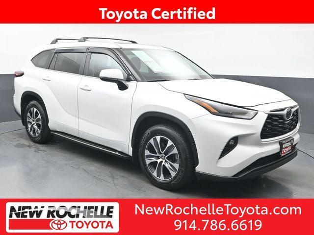 used 2024 Toyota Highlander car, priced at $42,000