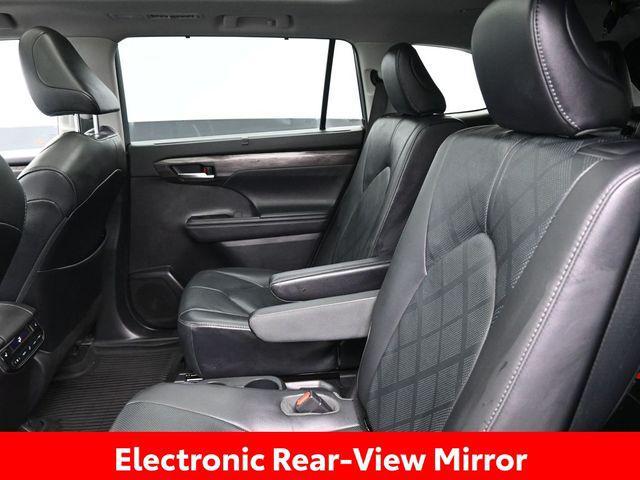 used 2020 Toyota Highlander car, priced at $34,605