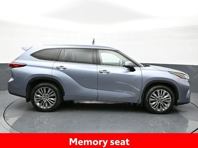 used 2020 Toyota Highlander car, priced at $34,433