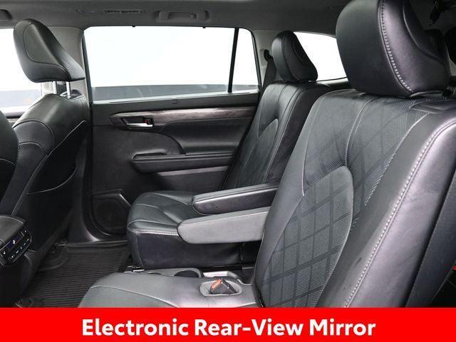 used 2020 Toyota Highlander car, priced at $34,433