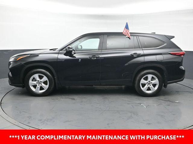 used 2023 Toyota Highlander car, priced at $35,998