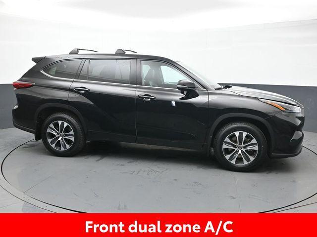used 2022 Toyota Highlander car, priced at $36,486