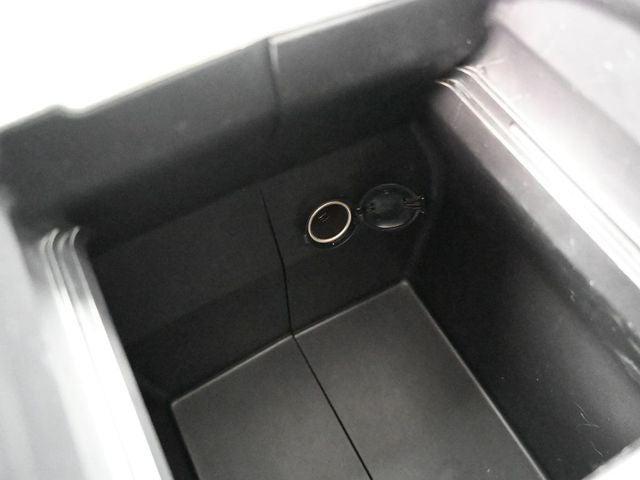 used 2022 Toyota Highlander car, priced at $31,718