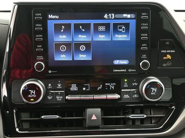 used 2022 Toyota Highlander car, priced at $31,718