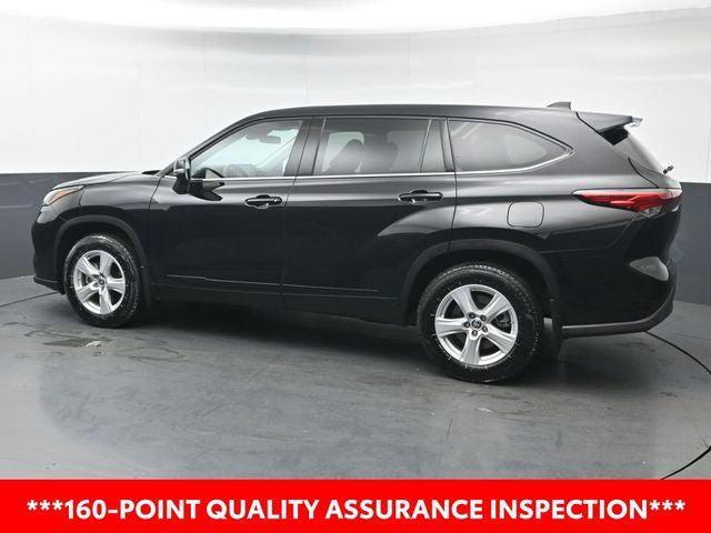 used 2022 Toyota Highlander car, priced at $31,718