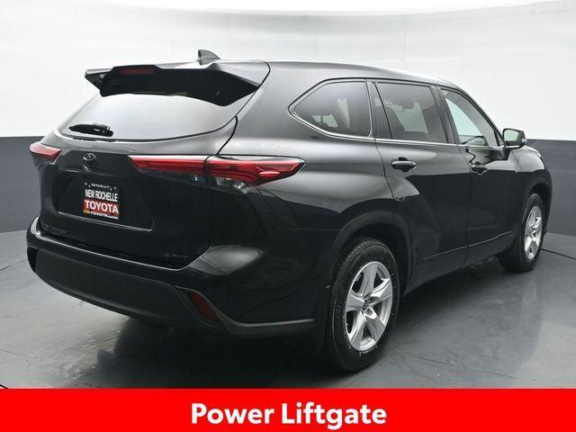 used 2022 Toyota Highlander car, priced at $31,718