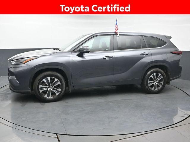used 2024 Toyota Highlander car, priced at $43,396