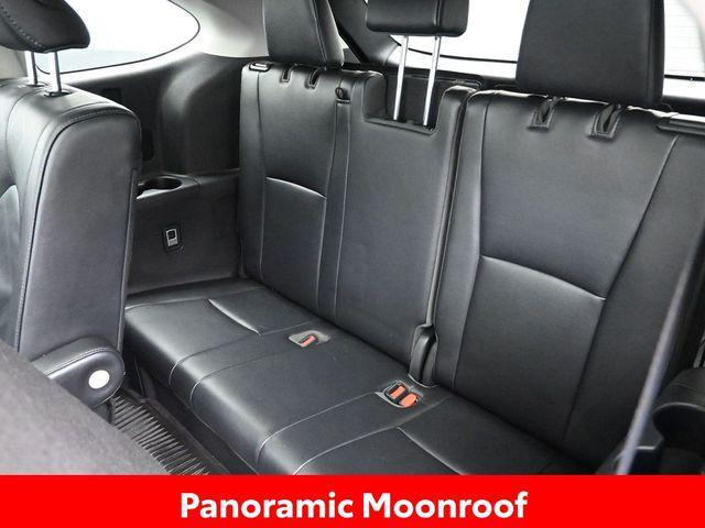 used 2022 Toyota Highlander car, priced at $41,965