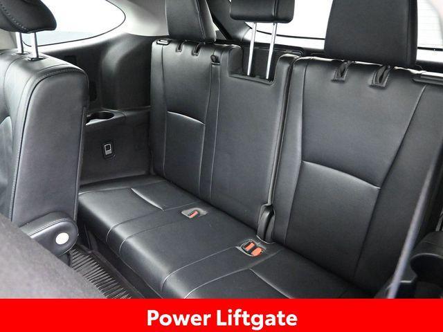 used 2022 Toyota Highlander car, priced at $38,995
