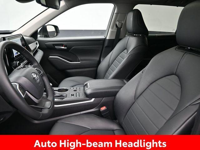 used 2024 Toyota Highlander car, priced at $42,656