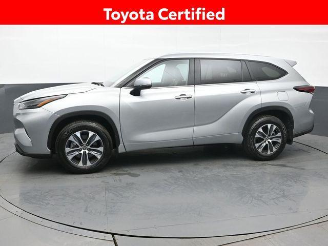 used 2024 Toyota Highlander car, priced at $42,656