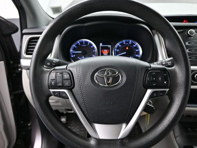 used 2019 Toyota Highlander car, priced at $22,998