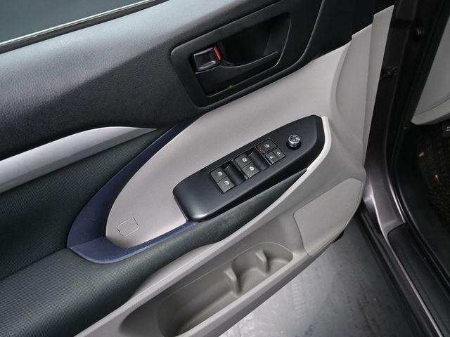 used 2019 Toyota Highlander car, priced at $22,998