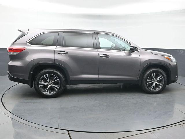 used 2019 Toyota Highlander car, priced at $22,998