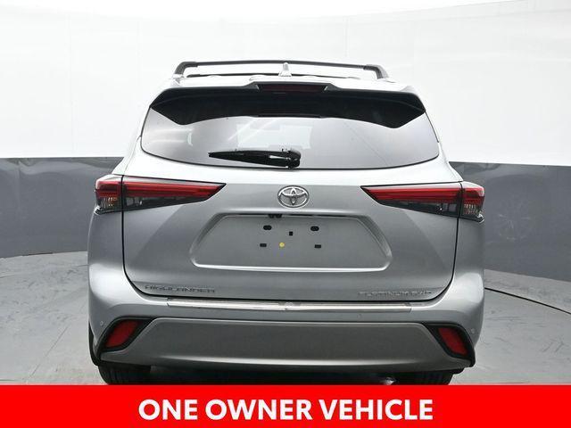 used 2023 Toyota Highlander car, priced at $44,574