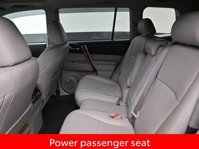 used 2013 Toyota Highlander car, priced at $18,521
