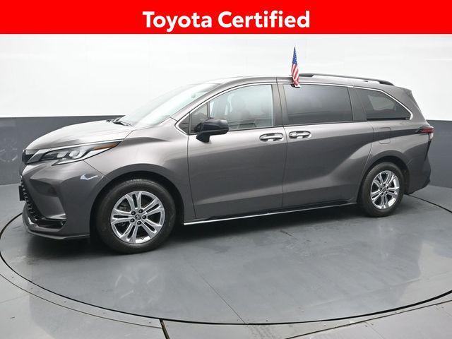 used 2022 Toyota Sienna car, priced at $45,525