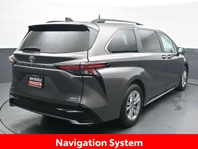 used 2022 Toyota Sienna car, priced at $45,525
