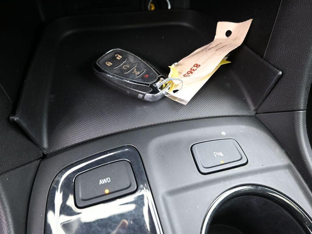 used 2022 Chevrolet Equinox car, priced at $21,149