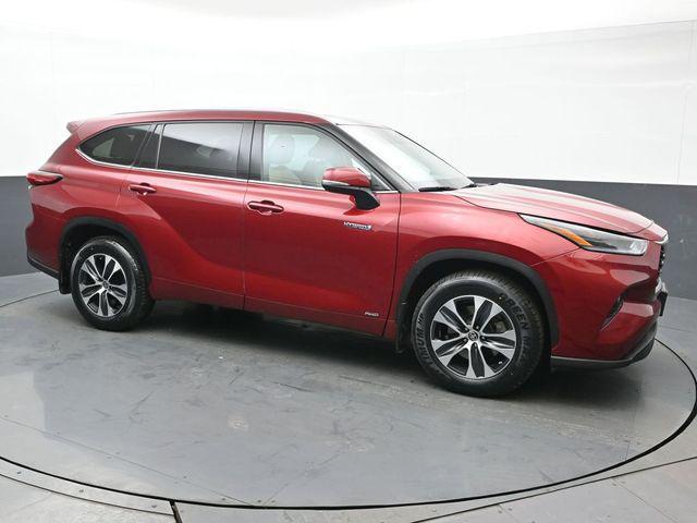 used 2021 Toyota Highlander Hybrid car, priced at $36,931