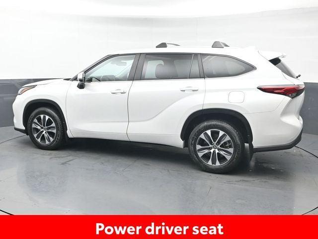 used 2023 Toyota Highlander car, priced at $36,998