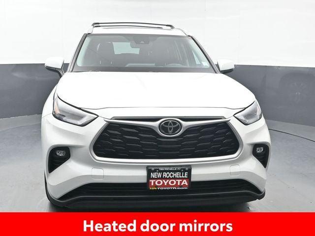 used 2023 Toyota Highlander car, priced at $36,998