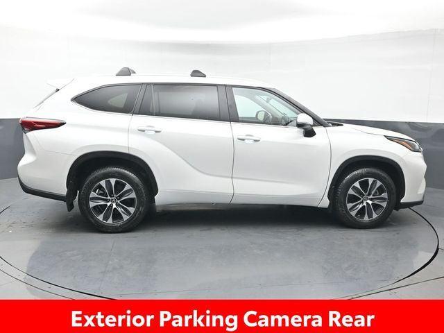 used 2023 Toyota Highlander car, priced at $36,998
