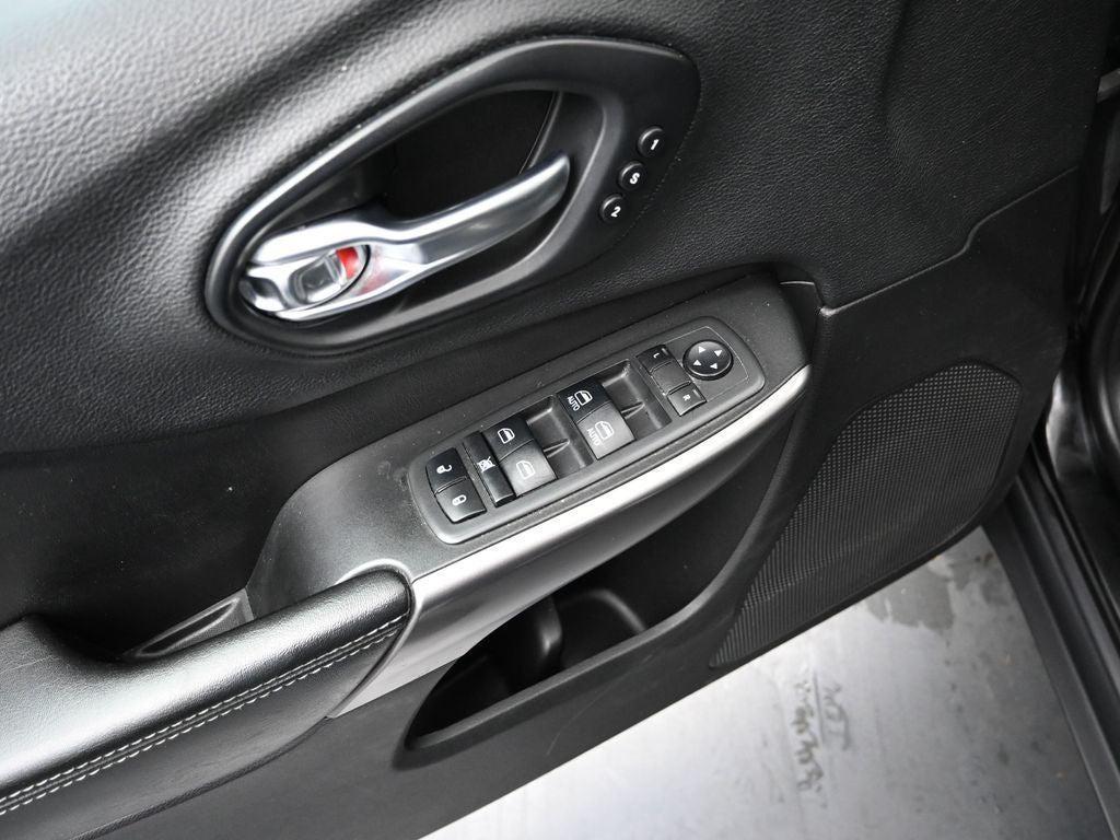 used 2019 Jeep Cherokee car, priced at $17,786