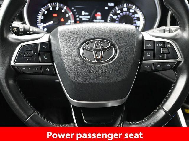 used 2023 Toyota Highlander car, priced at $39,400