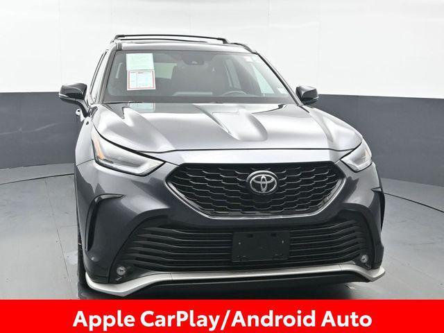 used 2023 Toyota Highlander car, priced at $39,400