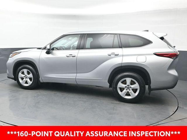 used 2022 Toyota Highlander car, priced at $32,639