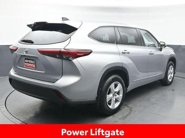 used 2022 Toyota Highlander car, priced at $31,945
