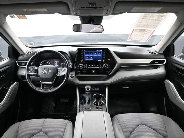 used 2022 Toyota Highlander car, priced at $31,945