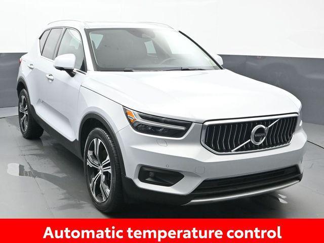 used 2022 Volvo XC40 car, priced at $33,880