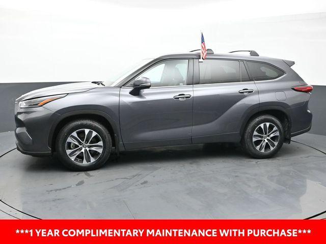 used 2021 Toyota Highlander car, priced at $33,548