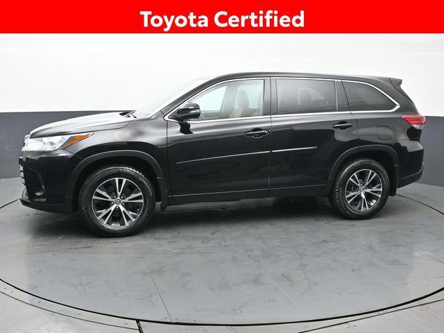 used 2018 Toyota Highlander car, priced at $24,653