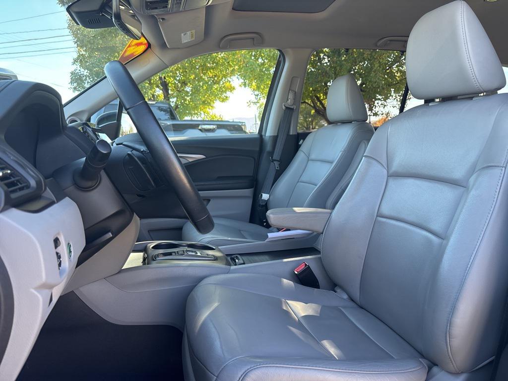 used 2021 Honda Pilot car, priced at $29,995