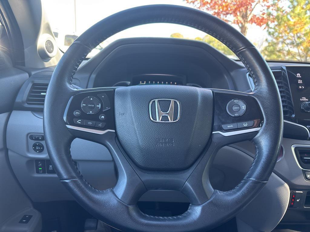 used 2021 Honda Pilot car, priced at $29,995
