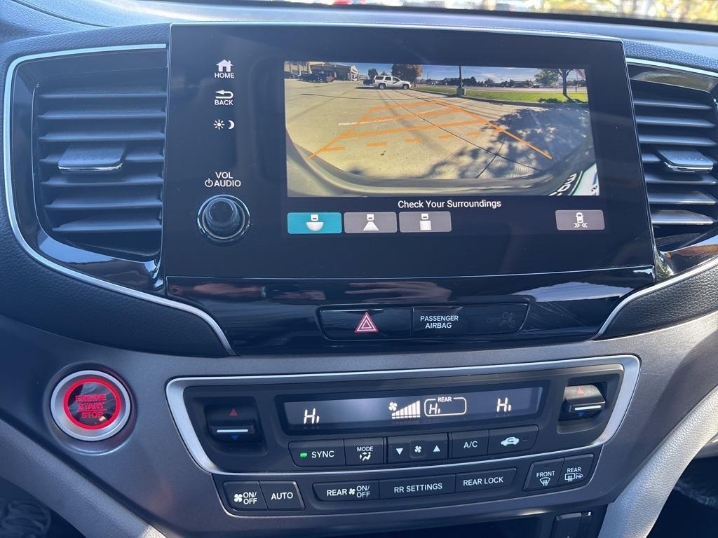 used 2021 Honda Pilot car, priced at $29,995