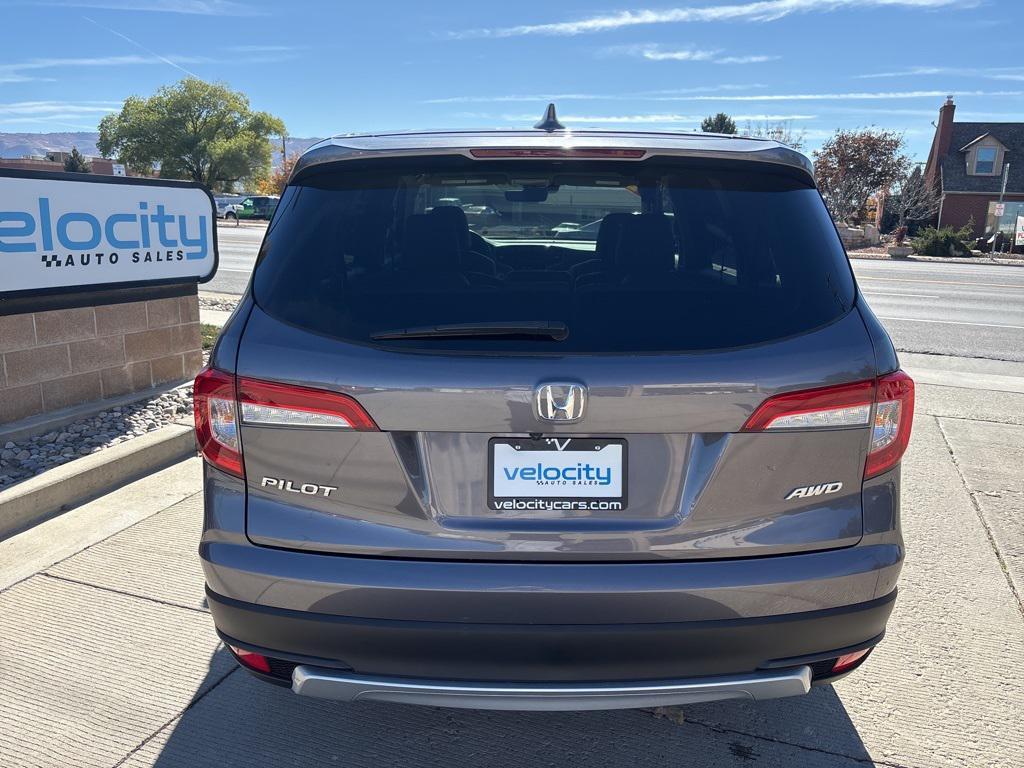 used 2021 Honda Pilot car, priced at $29,995