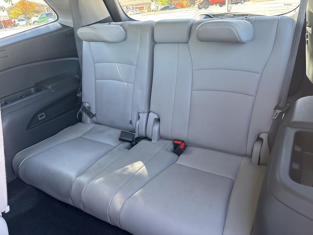 used 2021 Honda Pilot car, priced at $29,995